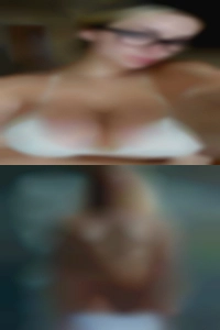 Iowa slut woman cheating looking to fuck wife.