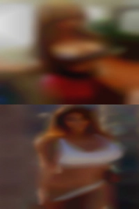 Girlfriend or fuck buddy.